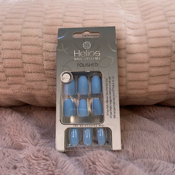 Helios Faux Nails - Picture 1 of 3